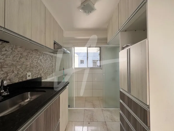 Apartamento com 2 dormitórios para alugar, 48 m² por R$ 1.391,91 - Residencial Real Park S