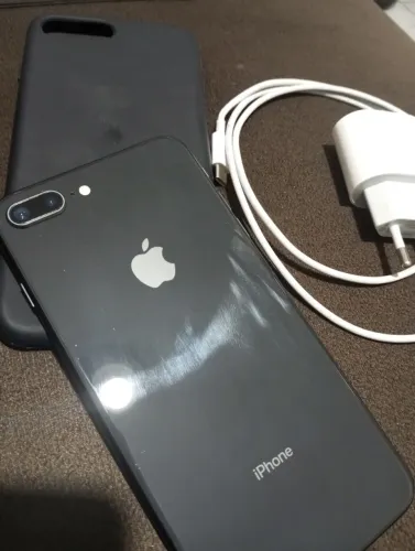 iPhone 8 Plus 64gb