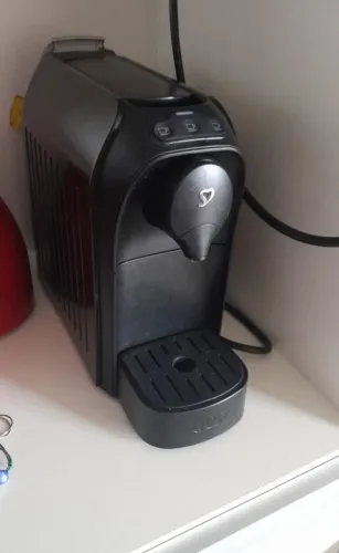 Cafeteira Très 220v