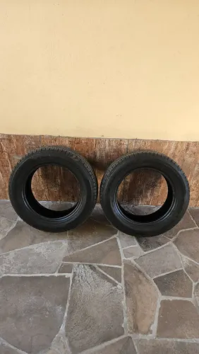 Pneus Goodyear Eagle Touring 185/65 R15 - Par Usado em Ótimo Estado