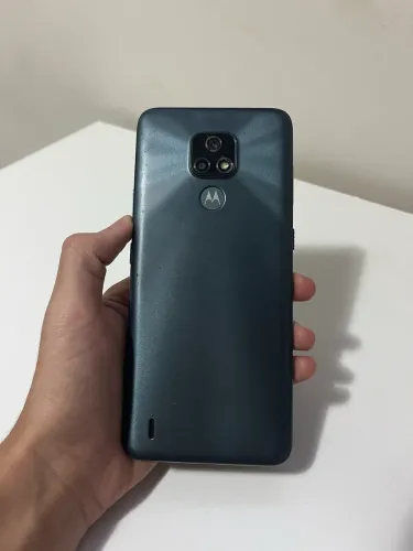 Motorola E7 pra sair logo