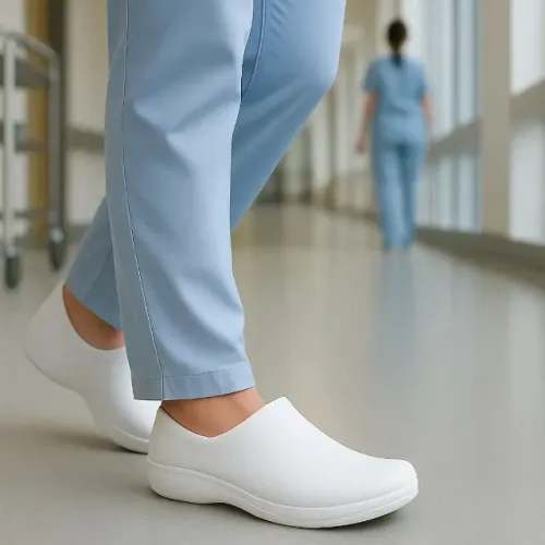 SAPATO HOSPITALAR,CLINICA,BABUCHE,LIMPEZA BRANCO OU PRETO