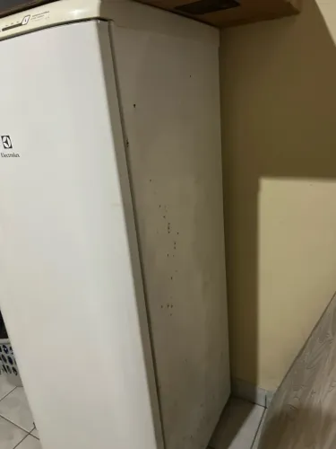 Geladeira toda filé no precinho 580$
