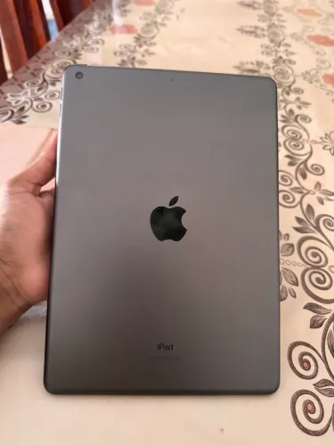 Vendo iPad com Apple Pencil 