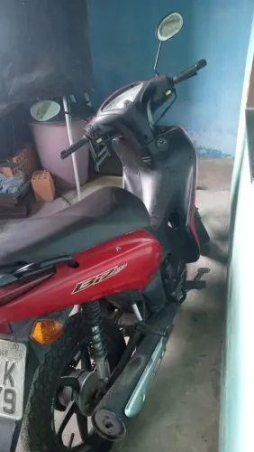 Vendo moto biz100 2014
