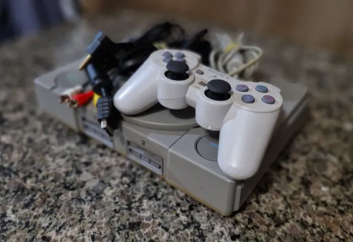 PS 1 FAT desbl0que4d0 Leitor 100%