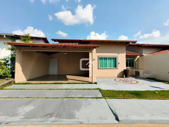 Casa com 3 suítes para alugar, 300 m² por R$ 5.700/mês - Condomínio Jardim Europa