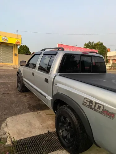 Chevrolet S10 Pick-up STD 2.8 4X4 CD TB Int.dies. 2001