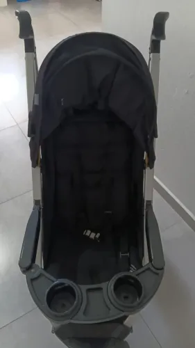 Carrinho de Bebê Cosco - Conforto e Segurança para Seu Pequeno!