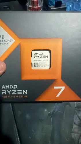 AMD Ryzen 7 7800X3D - 8 Núcleos / 16 Threads, 96MB Cache 3D V-Cache, AM5, Novo