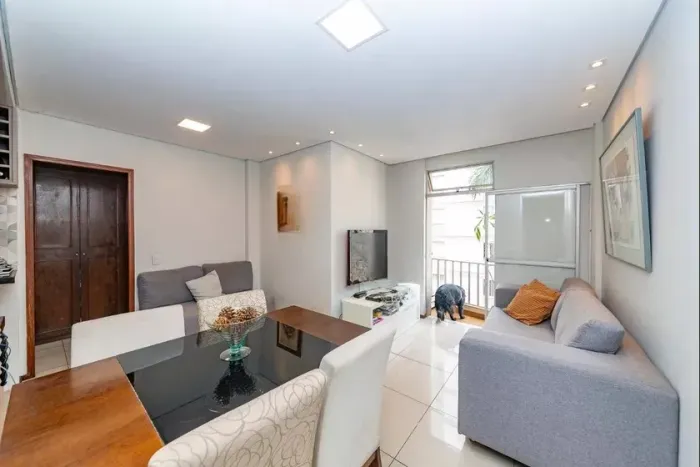 Apartamento à Venda - Coração de Jesus, 3 Quartos, 80 m2