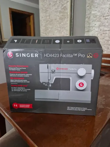 Máquina de costura singer facilita 4423 127v