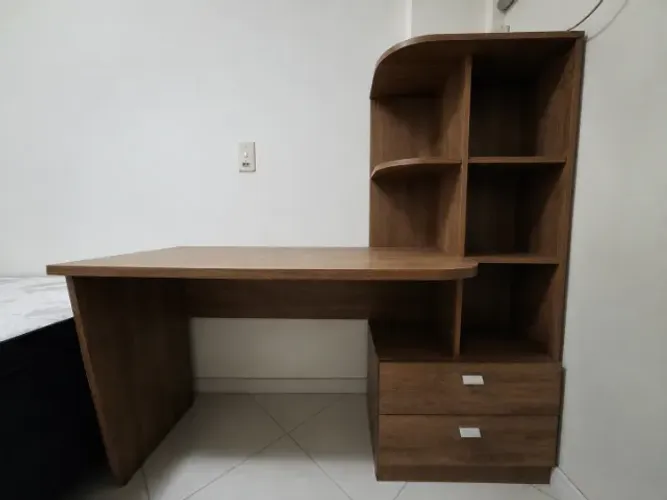 Escrivaninha Mesa Escritório com Estante Elisa 2 Gavetas Cinamomo Marrom