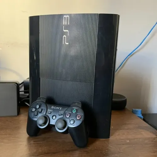 Playstation 3 Super Slim - 250gb - Desbloq