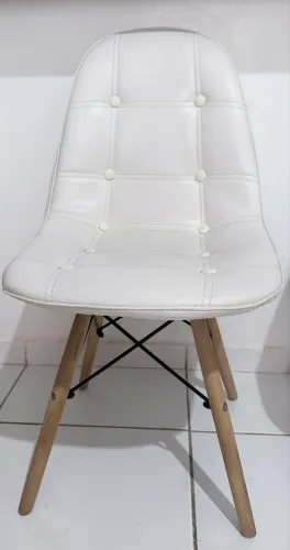 Cadeira Eames Estofada Branca