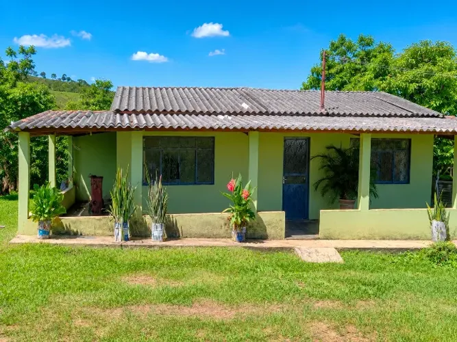 Fazenda de 58,28 hectares rica em água em Girassol/GO