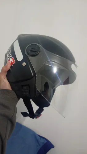 Capacete novinho nunca usado