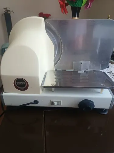 Cortador Fatiador De Frios Elétrico Eco (Usado)