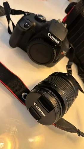 Canon T100