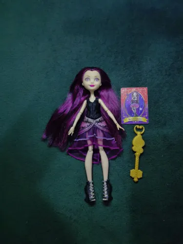 Boneca ever after high raven queen original