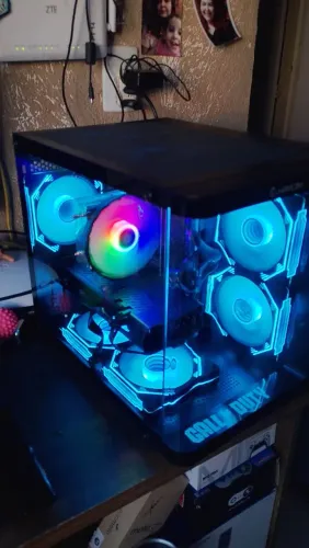Pc gamer aquário i5 10° DDr4 16g placa de vídeo 8gb