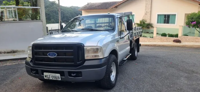 F.350 com ar de fábrica