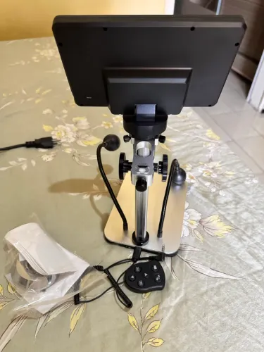 Microscópio Digital Tela 7?
