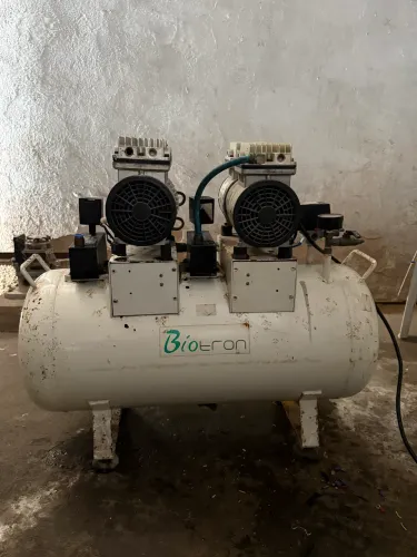Compressor Biotron Usado
