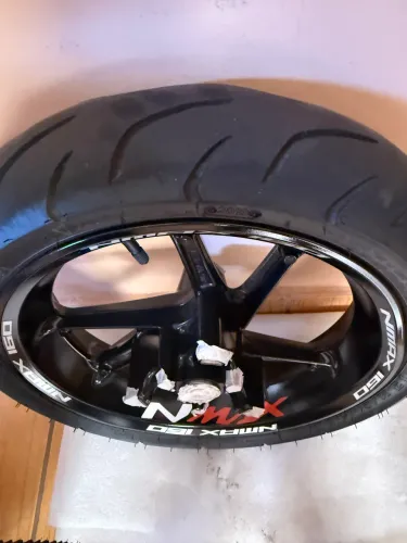Roda com Pneu Yamaha N Max 160
