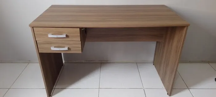 Mesa de Estudos / Escrivaninha