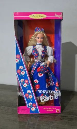 Norwegian Barbie (Noruega) - Dolls of the World 1995