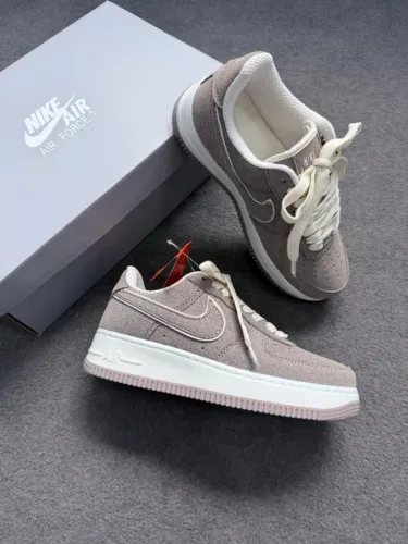 Tênis Nike Air Force Linha Luxo Cor: Off/White Antilope Feminino (Foto Real)