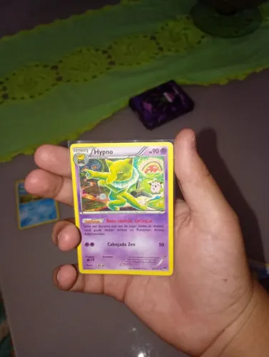 Carta primeira segunda carta da evolução do alakazam que é o ímpio é nova tá boa