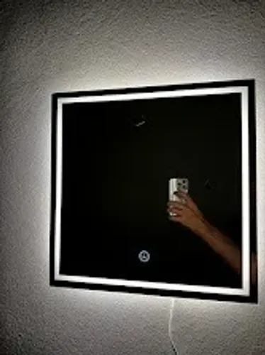 Espelho de 40x40cm com led