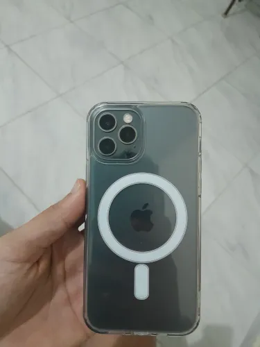 Vendo esse iPhone 12 pro 128 de memória ...