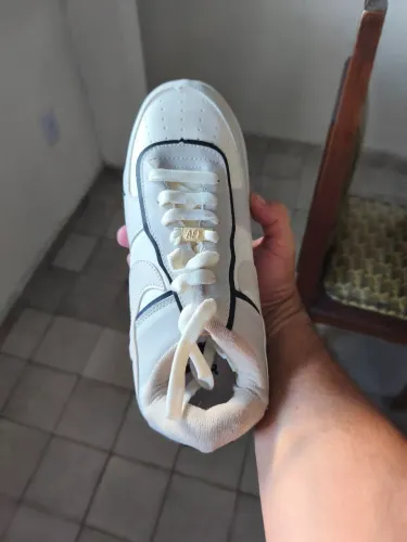Tênis masculino Nr 42 