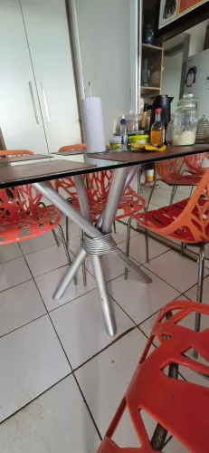 Mesa inox e vidro + 4 cadeiras