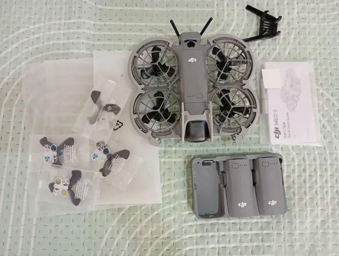 Neo 2 dji com 3 baterias,hub, módulo e armadura