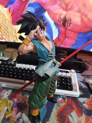 Action figure Goku (Final do Z)