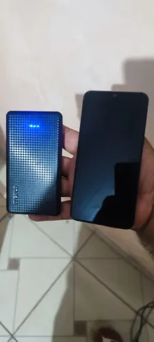 Celular a10 com problema + Power bank 40