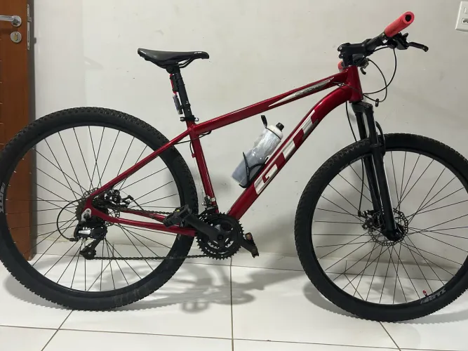 Bicicleta aro 29, 21 velocidades quadro 17