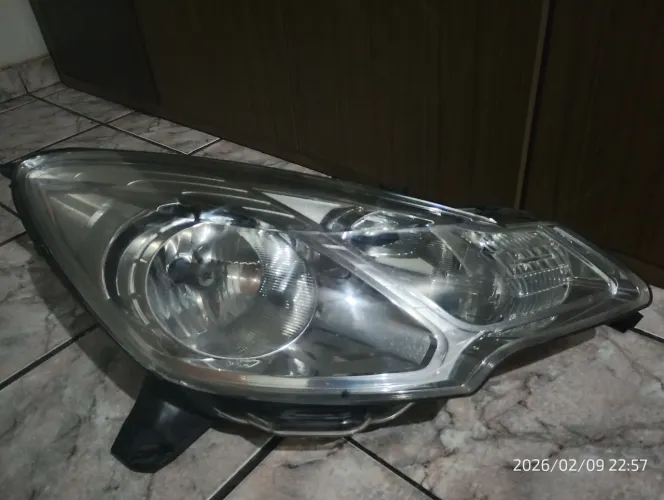 Farol Citroen C3 2013/2021
