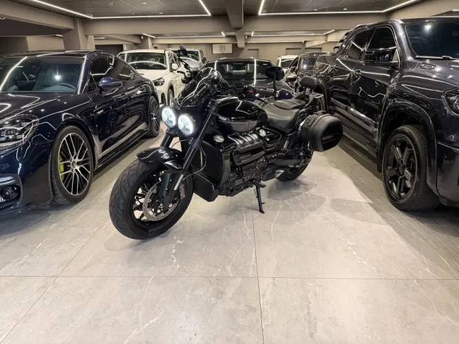 Triumph Rocket iii r black edition 2500cc 2025