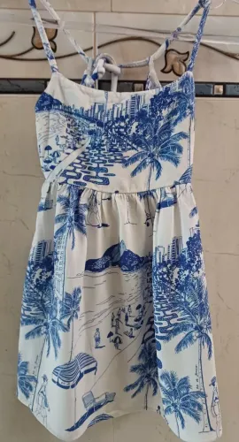 Lindo vestidinho estilo praia no para sua princesinha arrasar no look. Tamanho 2 aninhos.