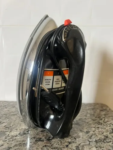 Ferro de Passar Black & Decker