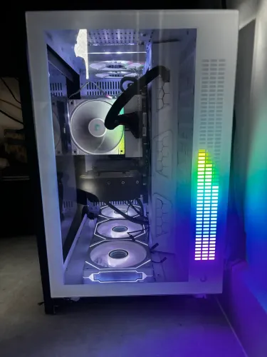 [VENDO] PC Gamer Aquário de Alta Performance - Ryzen 7 5700X | RTX 4070 12GB | 32GB RAM |