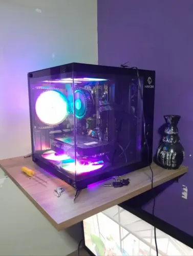 Gabinete gamer micro-ATX aquário