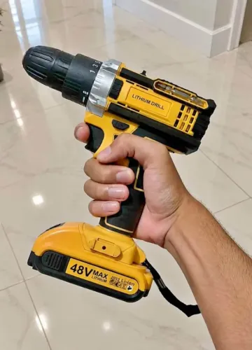 Parafusadeira 48v com Duas Baterias e Maleta com acessórios