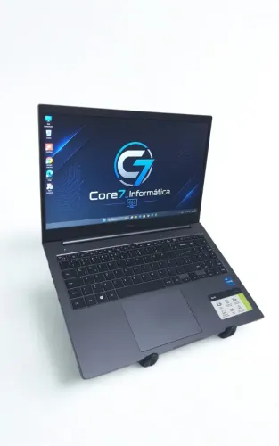 Notebook Samsung Np550 i3 11th 8gb ram SSD: 256gb.
