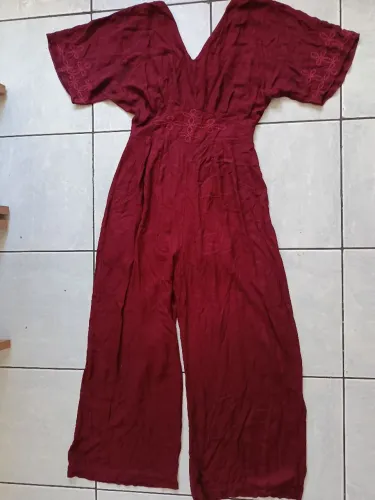 Macacão vinho social